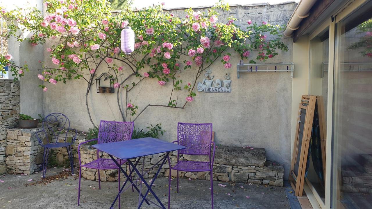 Pause Couleur Lavandula Roussas Εξωτερικό φωτογραφία